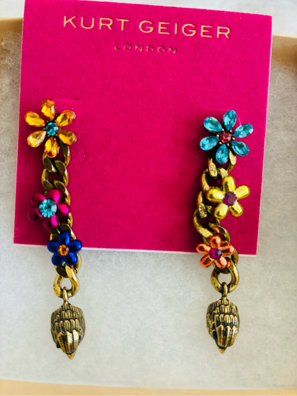 Kurt Geiger Gold-Tone Floral Chain Drop, paid 140.00., New. - Picture 10 of 10